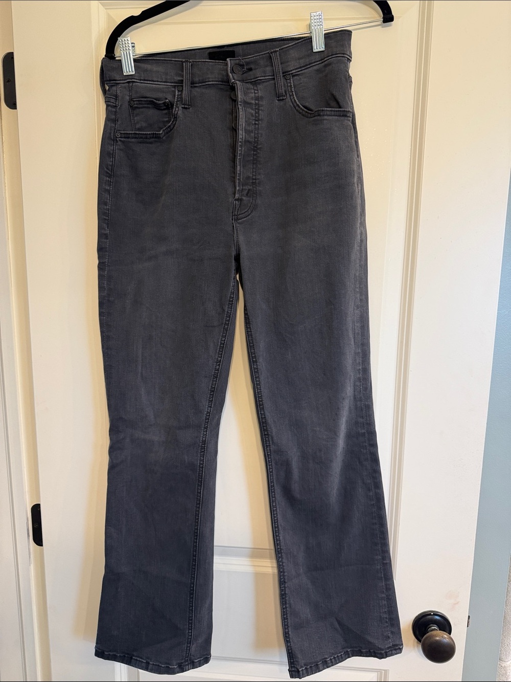 MOTHER the Tripper Ankle Straight Leg Jeans — Washed Black/Charcoal Gray